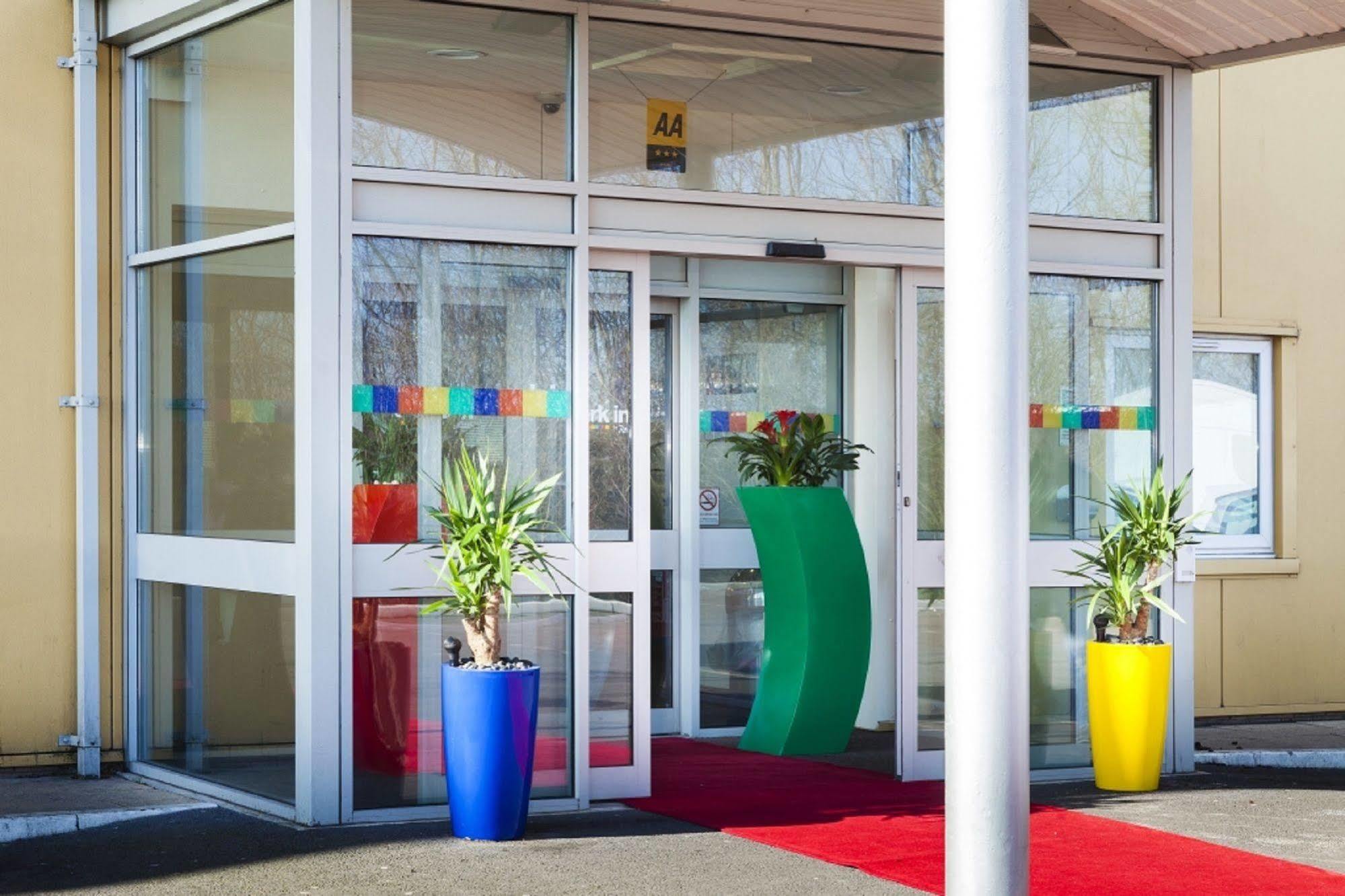 Doncaster International Hotel By Roomsbooked Экстерьер фото