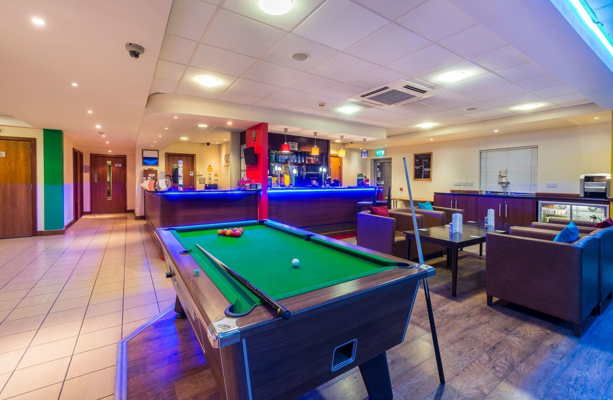 Doncaster International Hotel By Roomsbooked Экстерьер фото